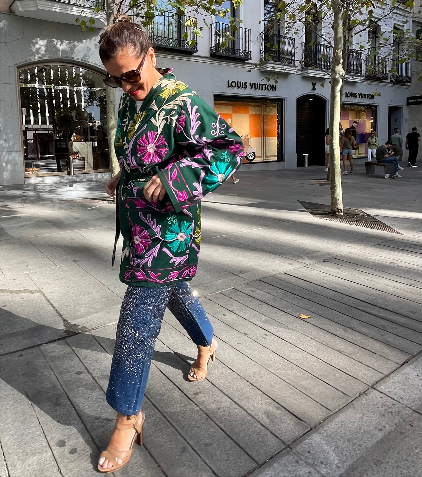Chaqueta bordada multicolor