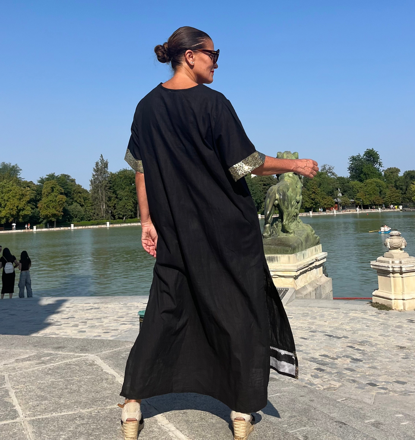 Kaftan negro / Oro