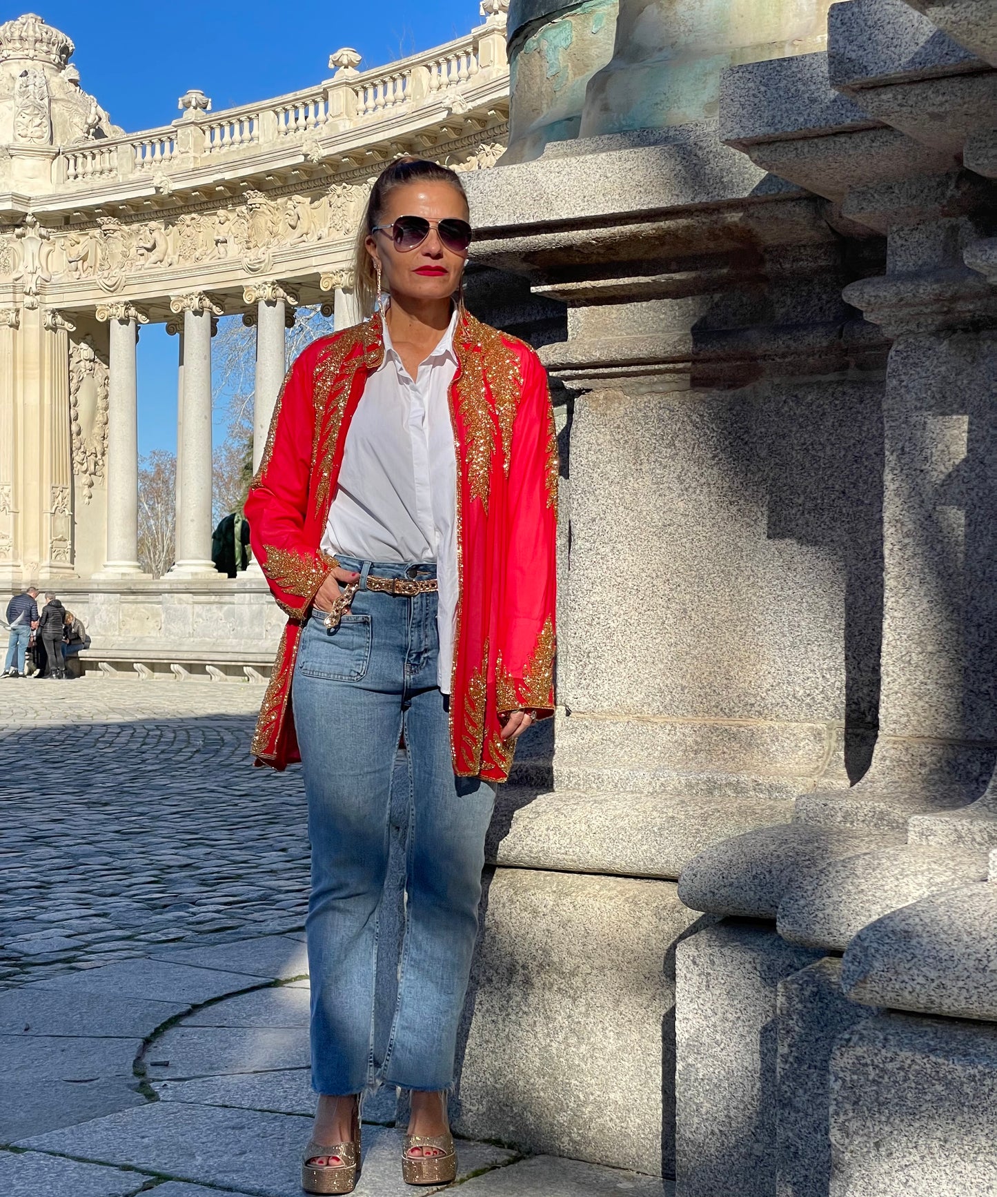 Chaqueta joya rojo / oro