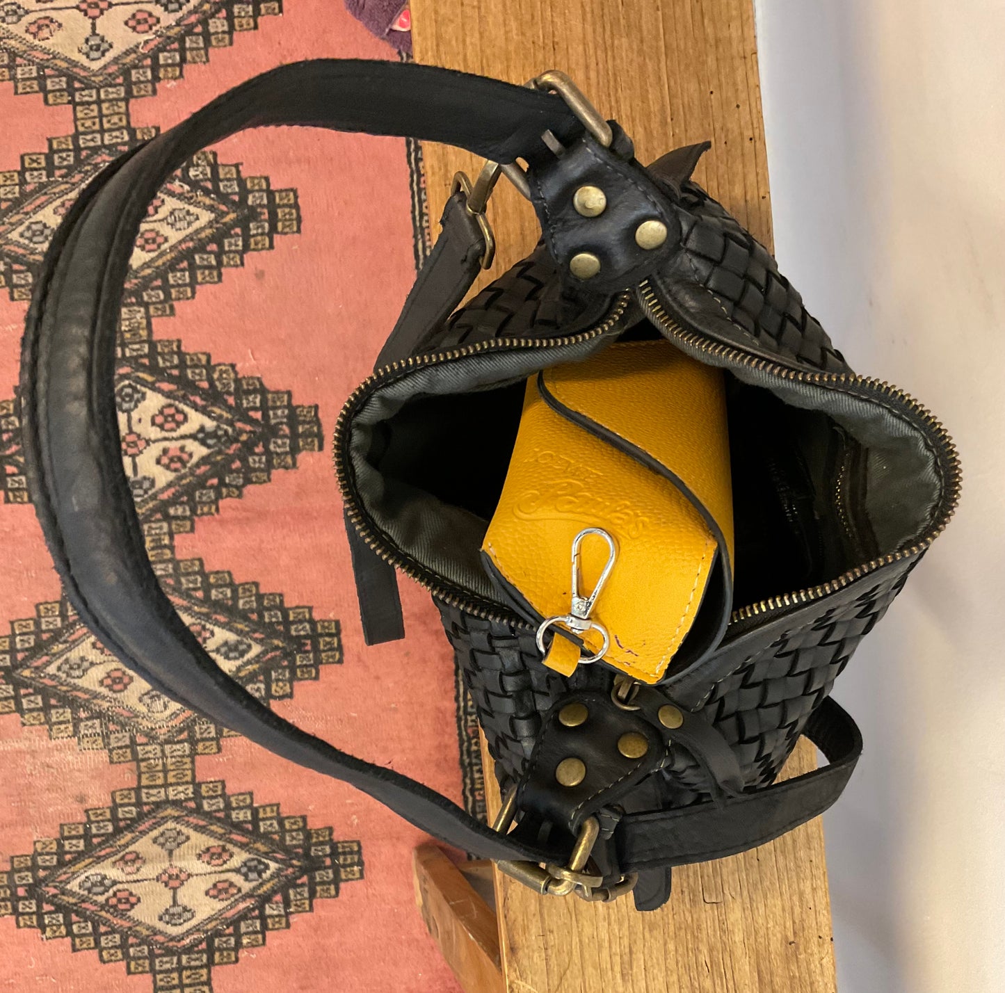 Bolso trenzado negro piel