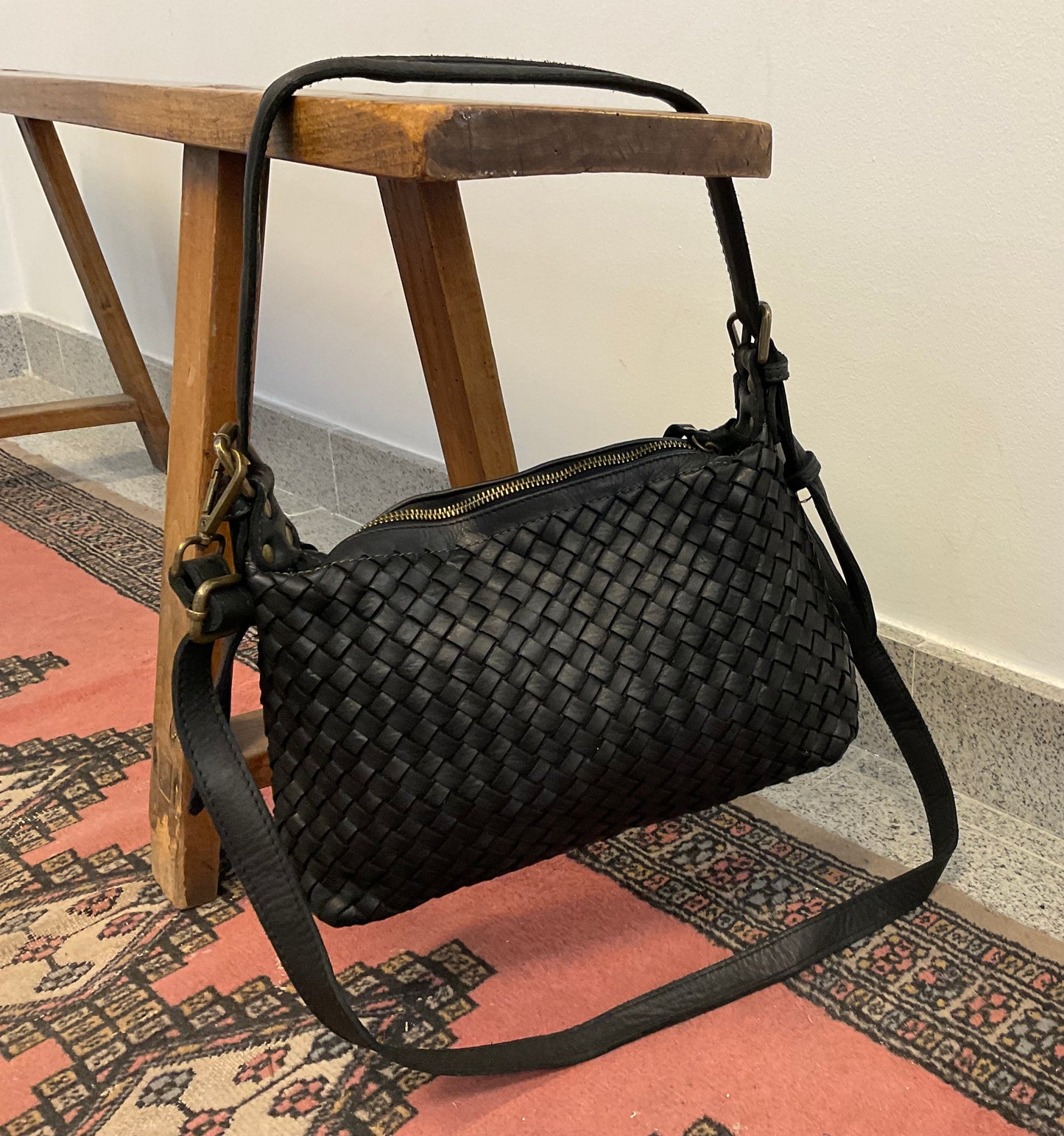 Bolso trenzado negro piel