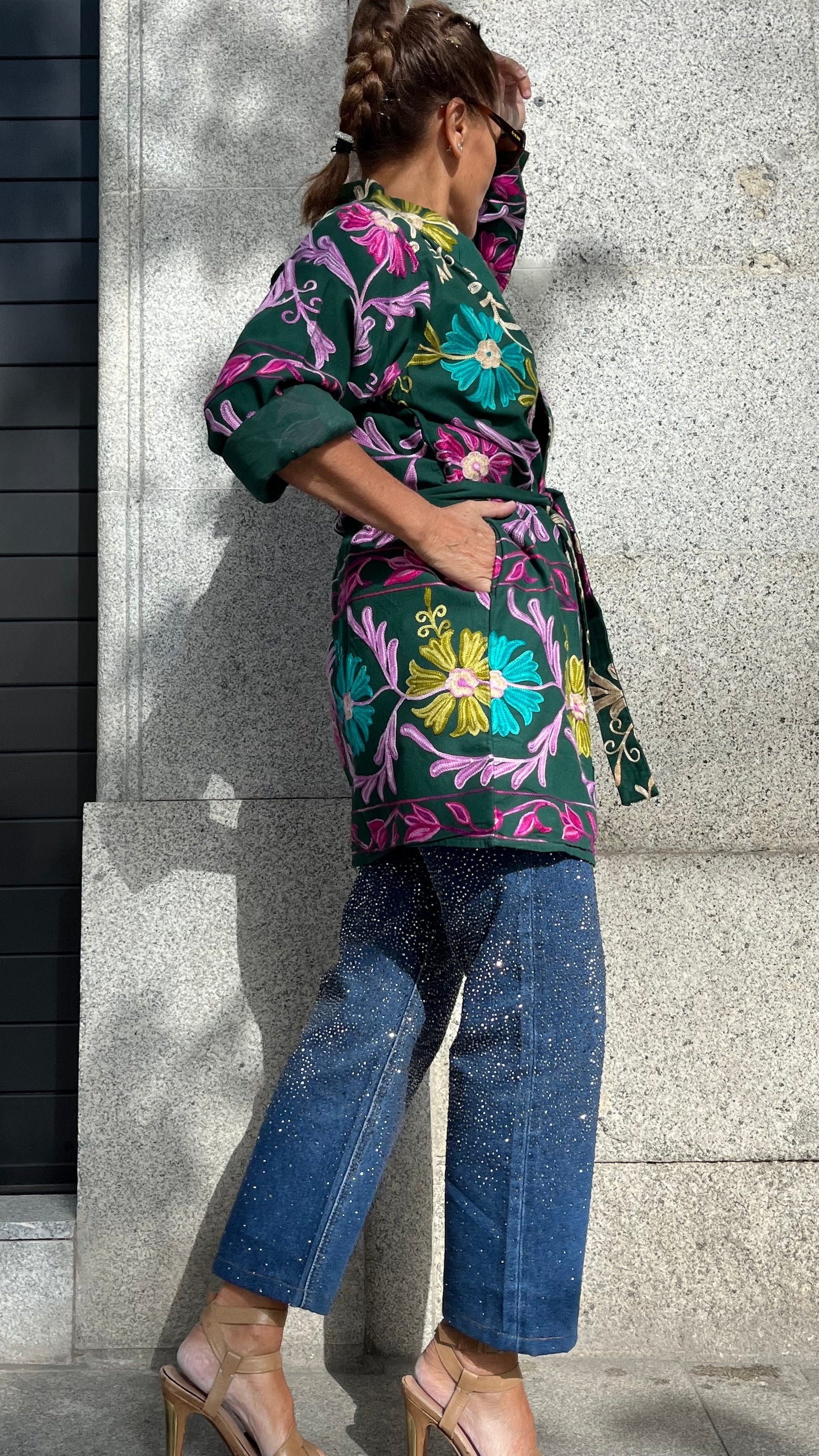 Chaqueta bordada multicolor