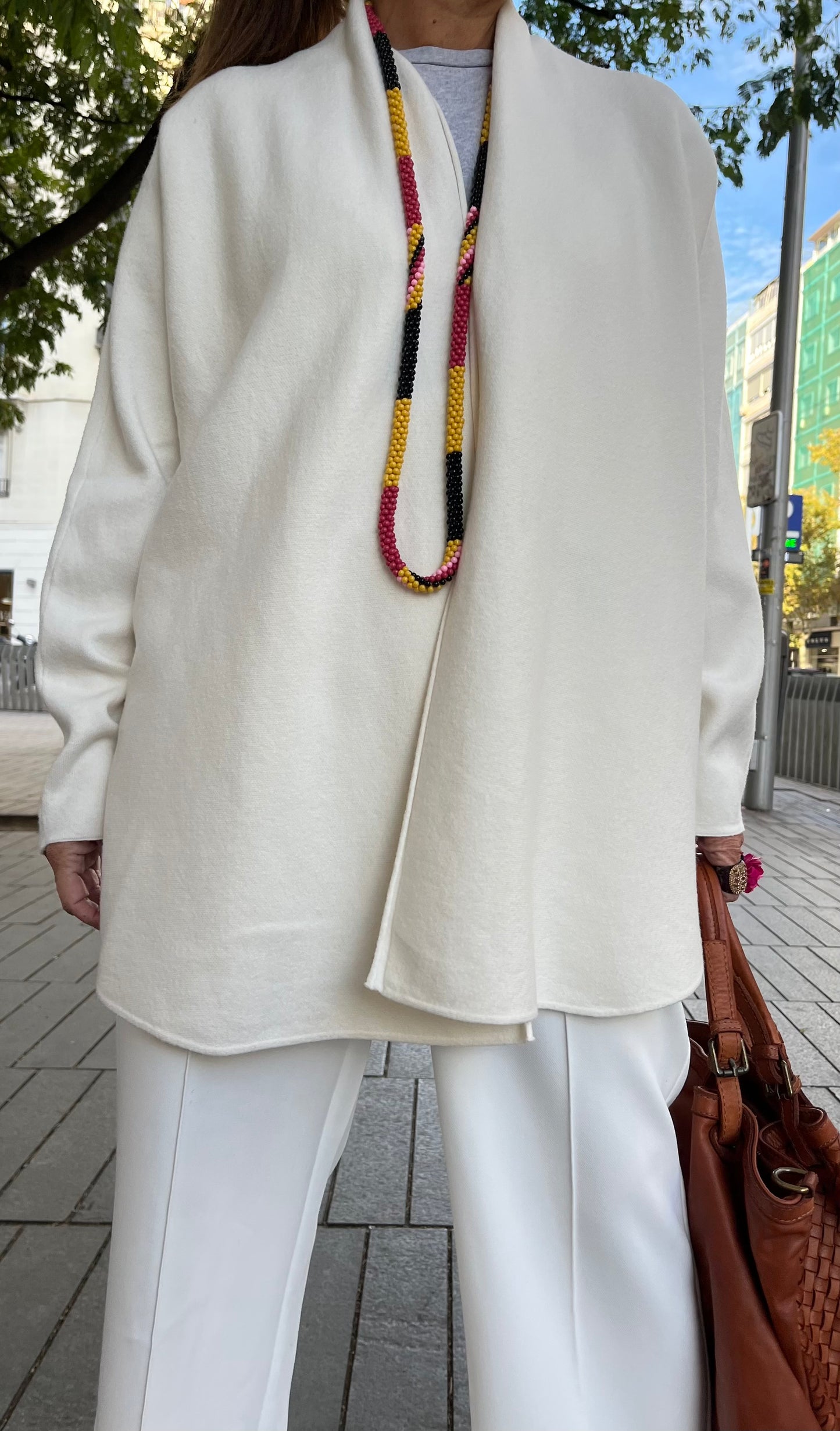 Chaqueta de punto cruda / burdeos.