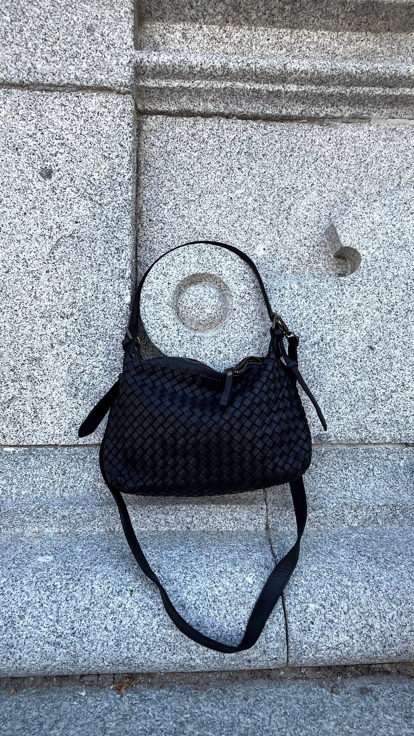 Bolso trenzado negro piel