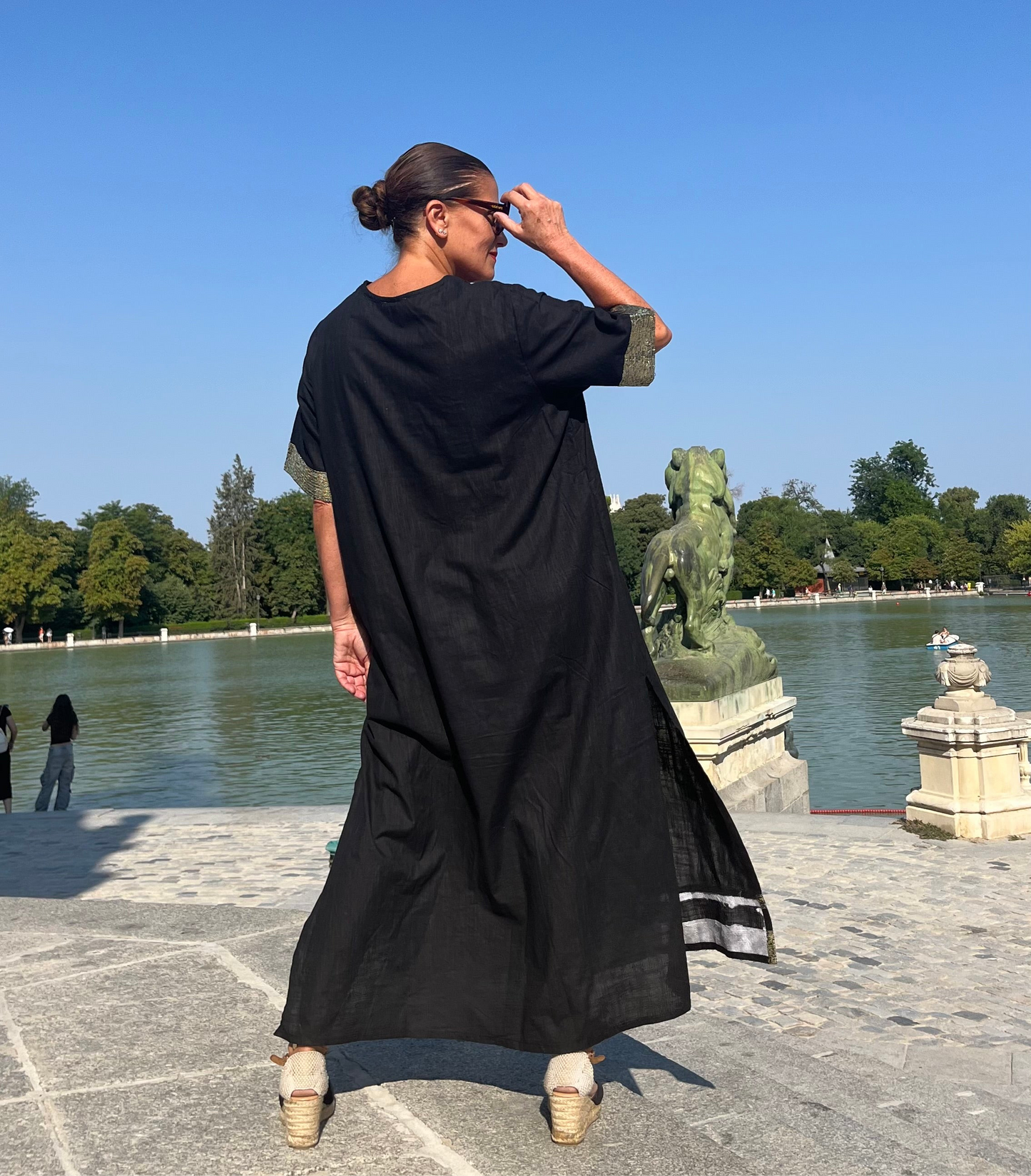 Kaftan negro / Oro