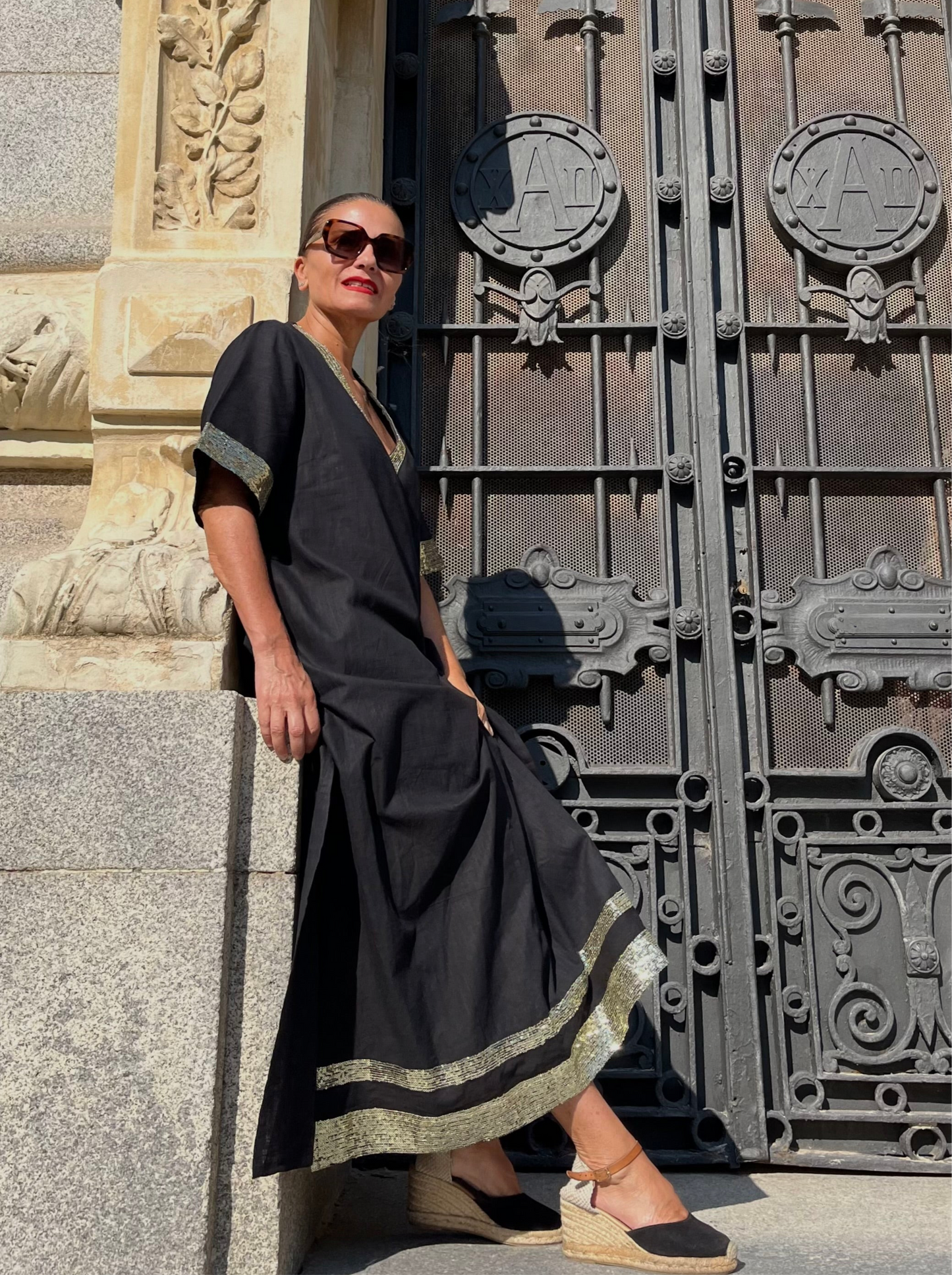 Kaftan negro / Oro