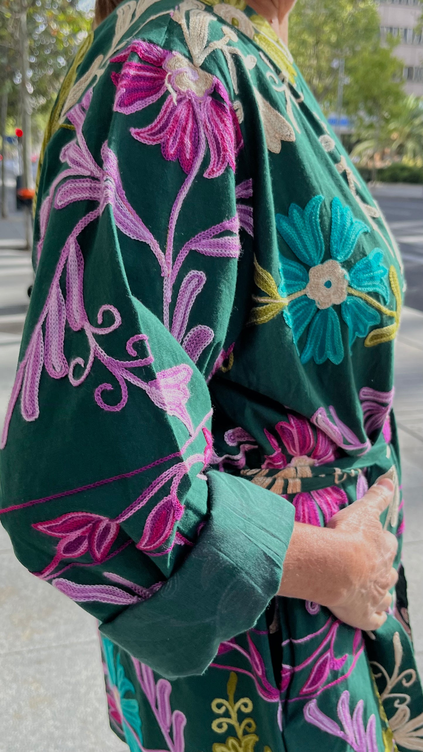 Chaqueta bordada multicolor