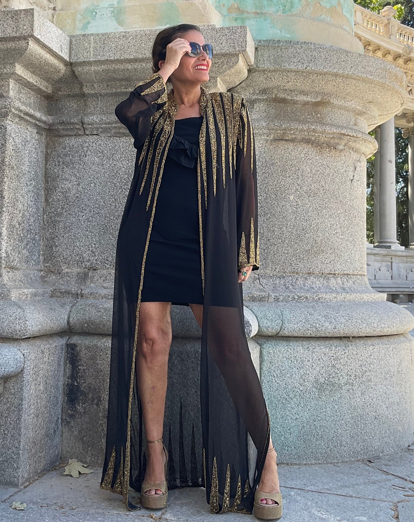 Chaqueta larga joya negro/oro
