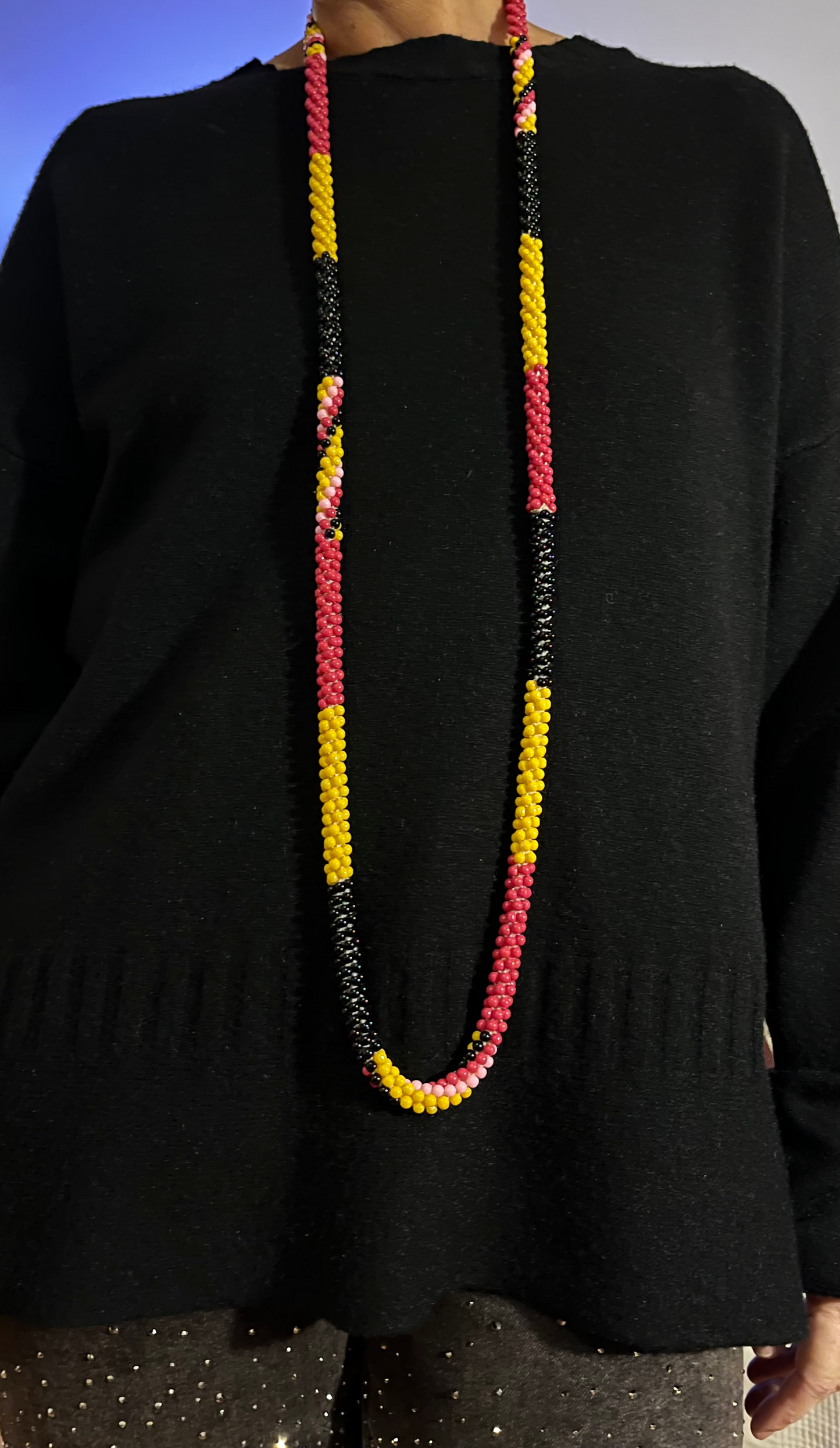 Jersey de punto negro / rojo