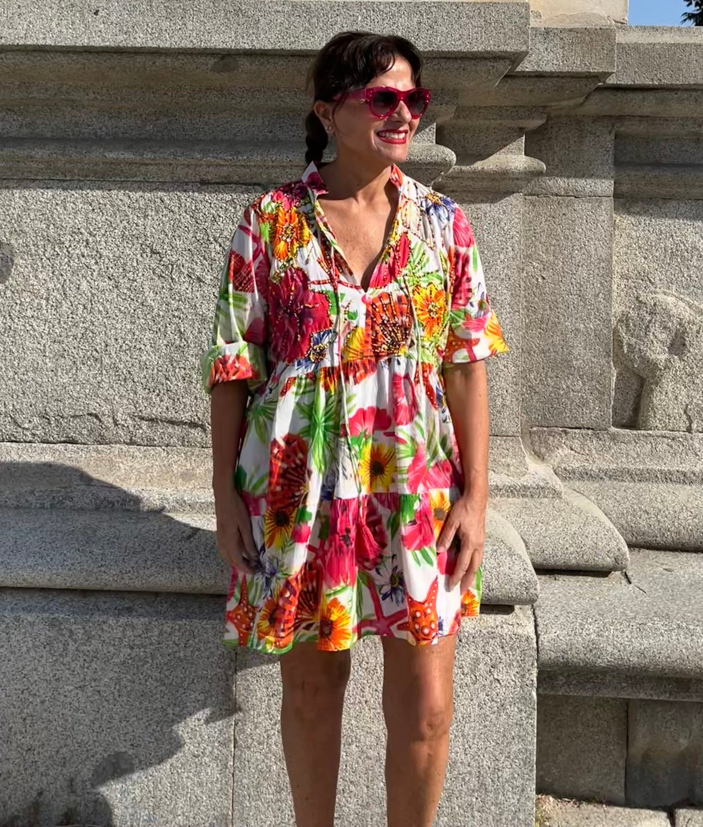 Vestido blusón de algodón estampado con bordados