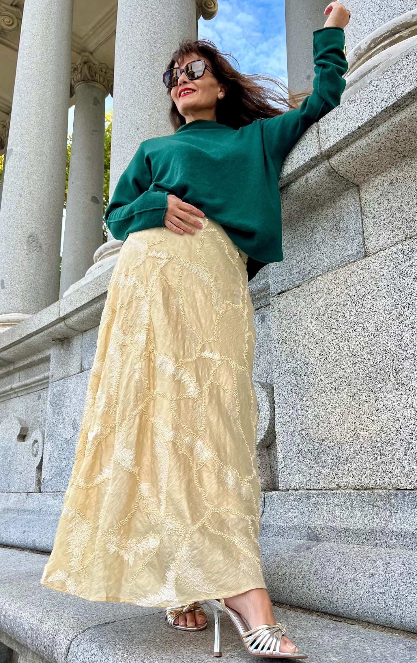 Falda Bordada Champagne