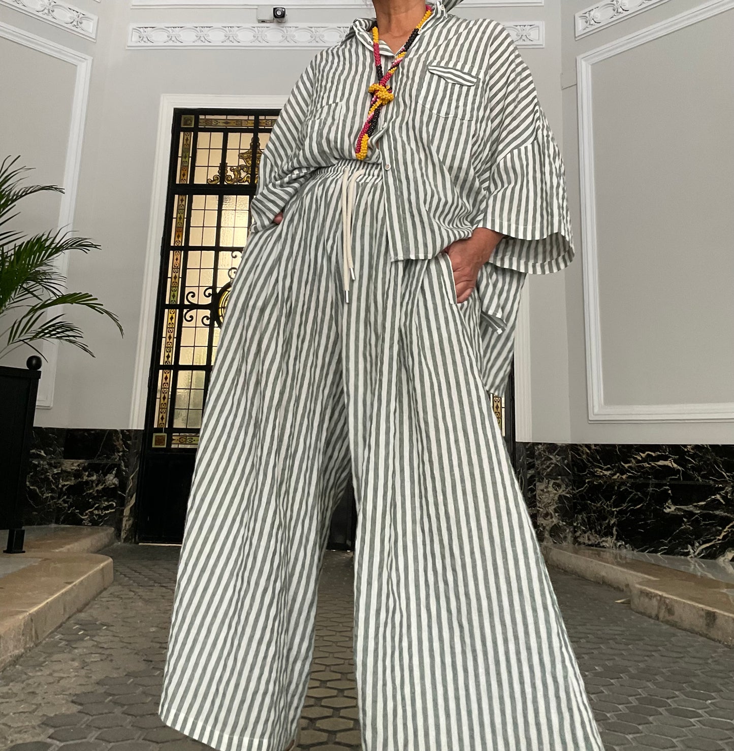 Conjunto rayas oversize efecto falda verde