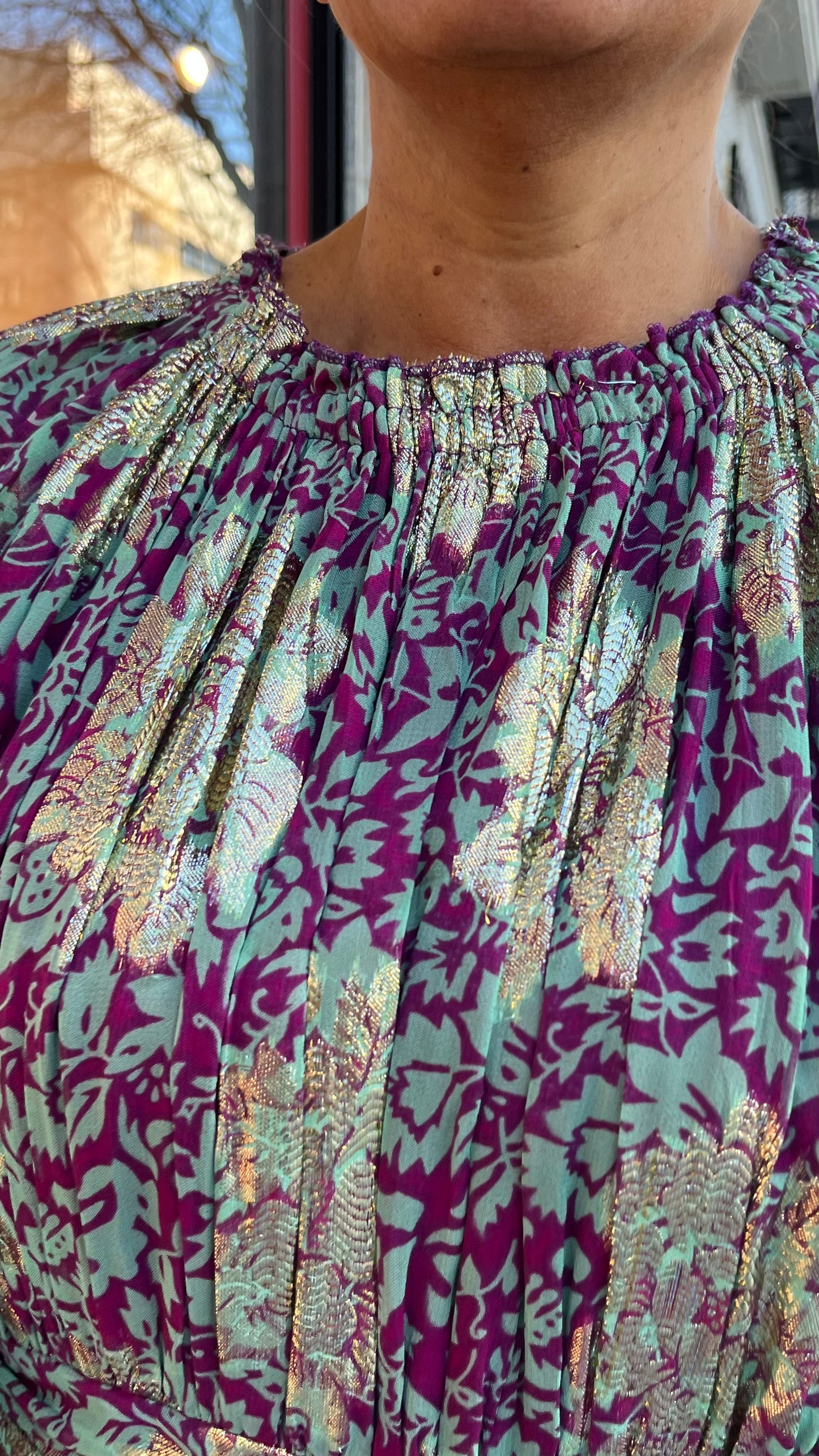 Vestido Oro Floral
