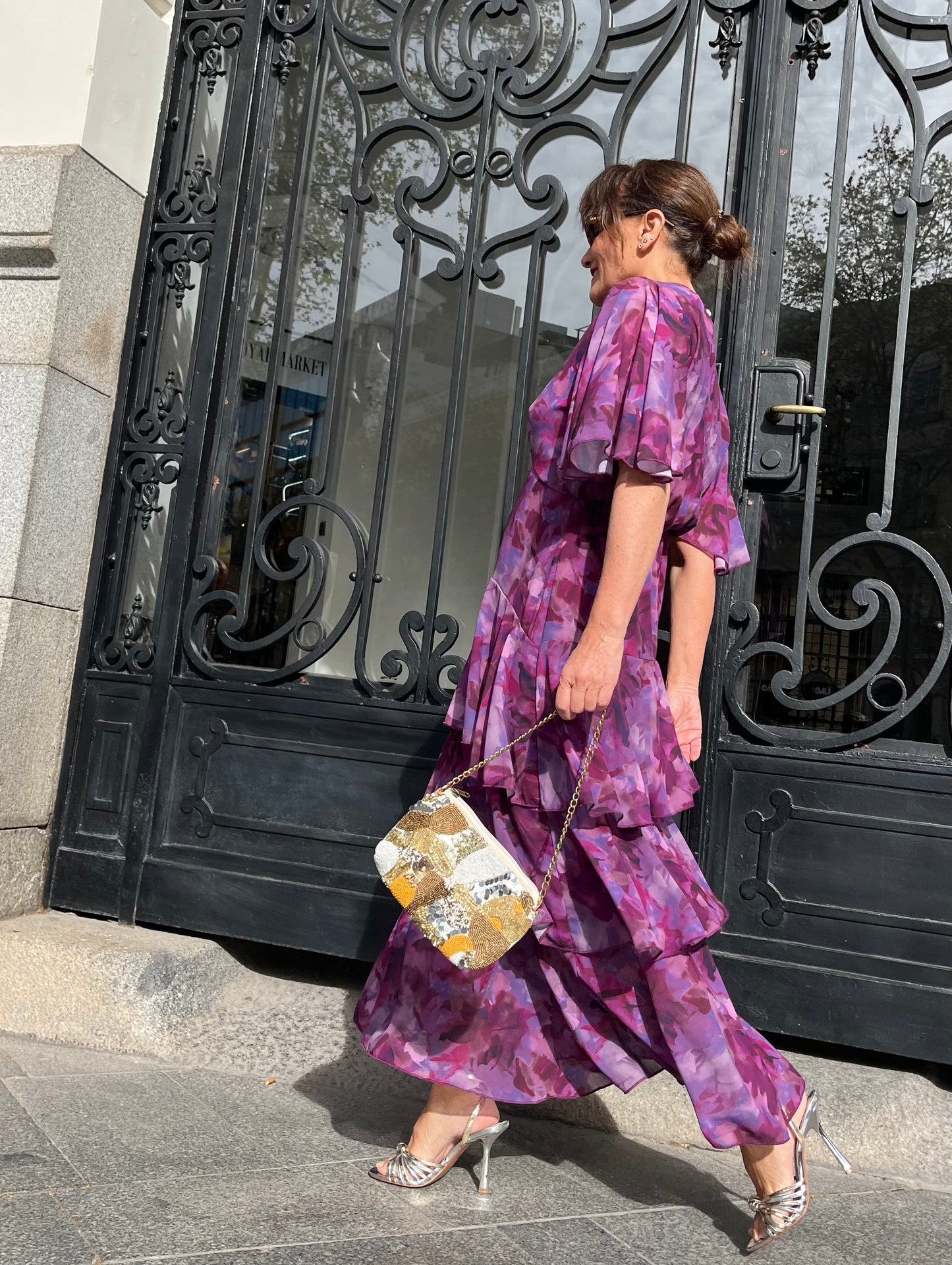 Vestido largo buganvilla con capas y escote pico cintura elástica invitada perfecta celebraciones