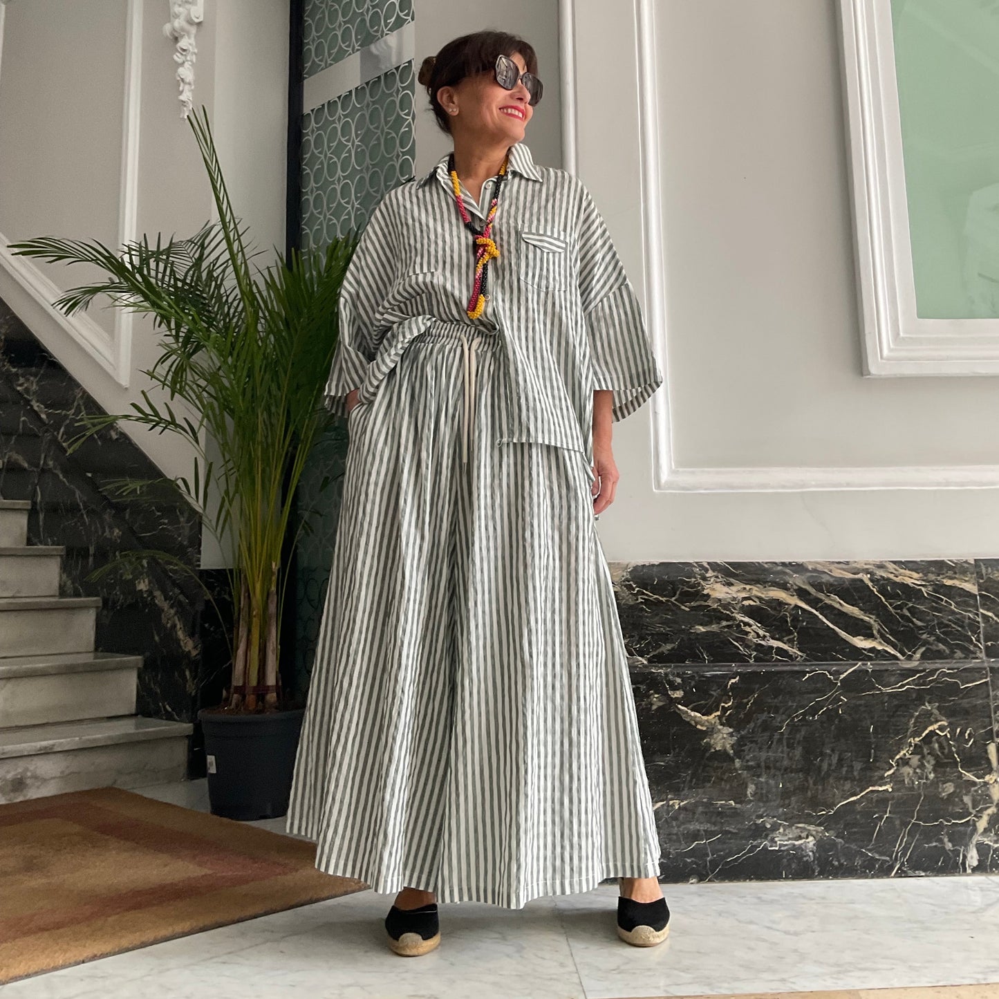 Conjunto rayas oversize efecto falda verde