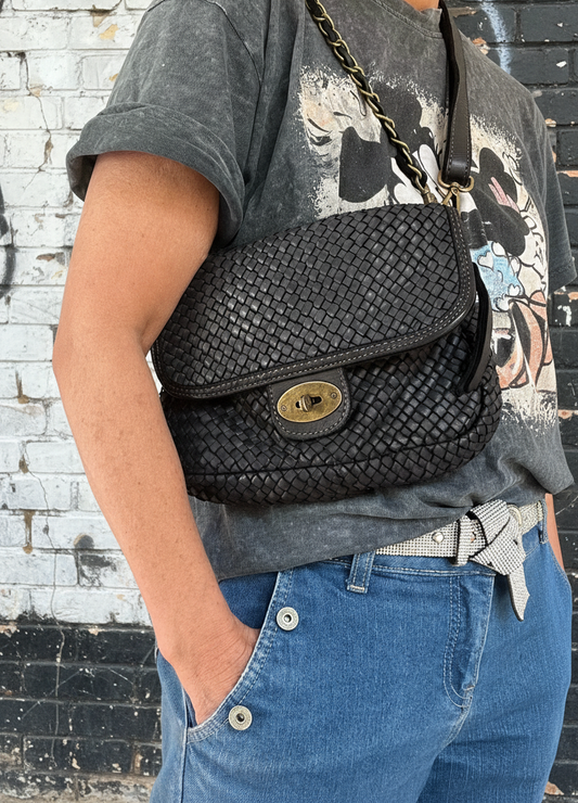 Bolso bandolera trenzado negro