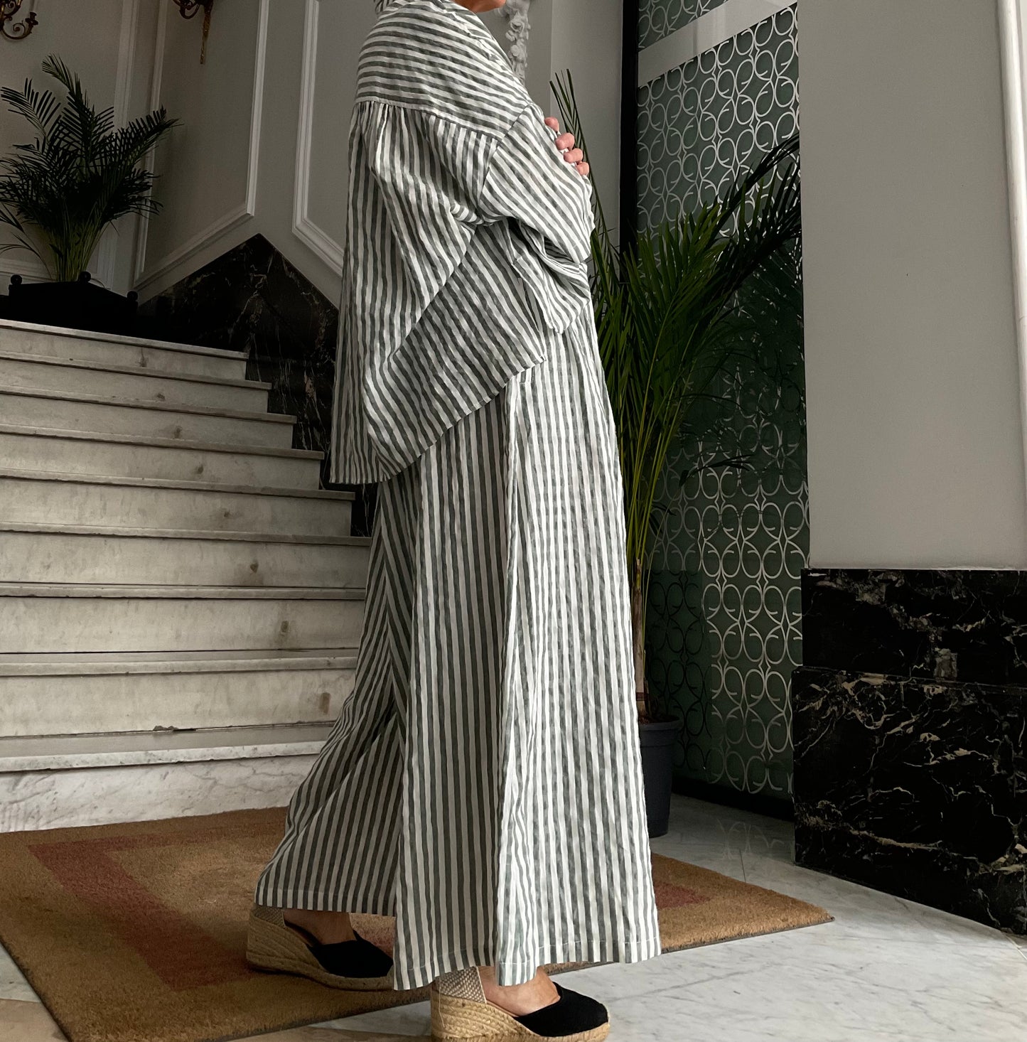Conjunto rayas oversize efecto falda verde