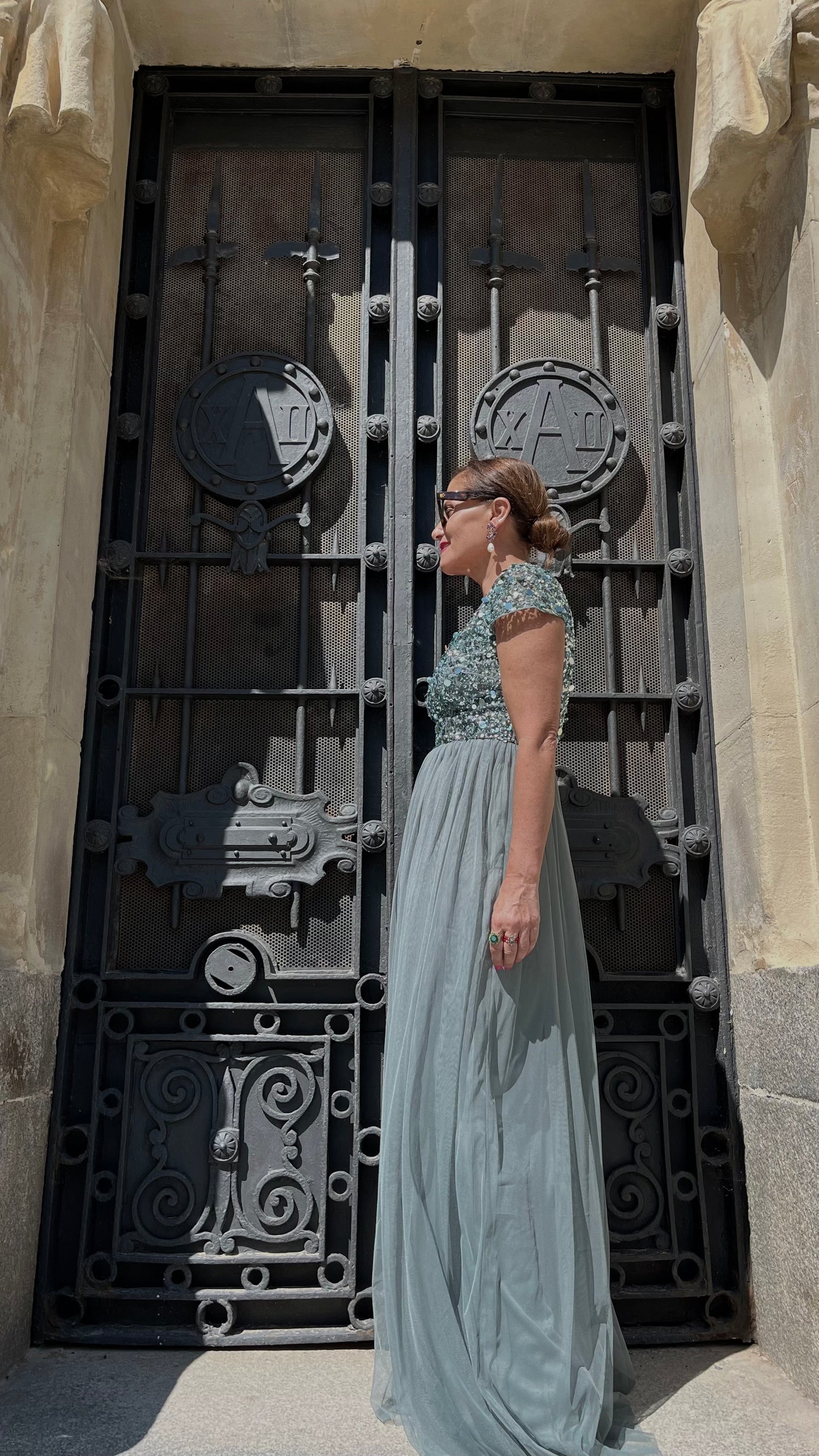 Vestido gris plata lentejuelas