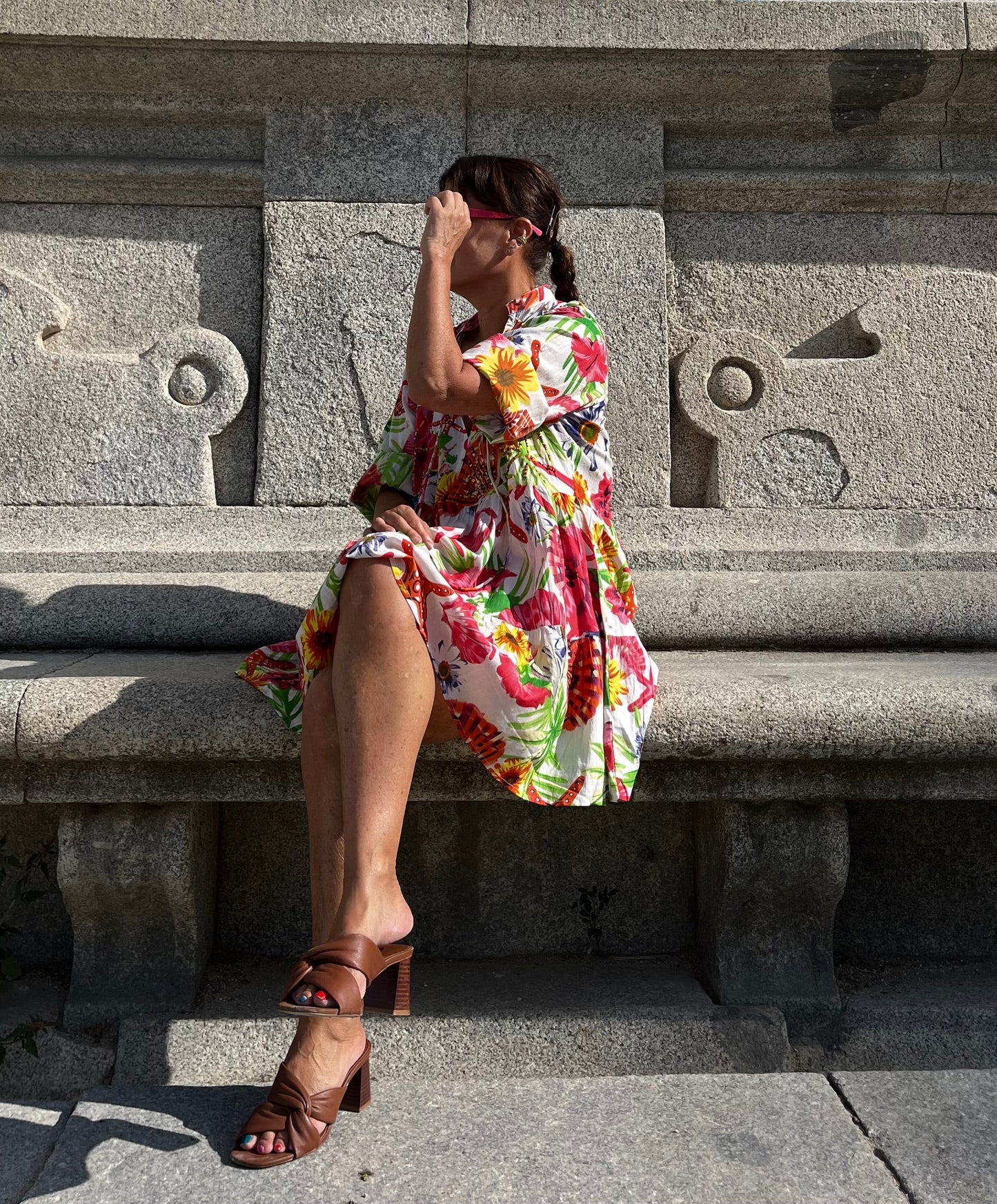 Vestido blusón de algodón estampado con bordados