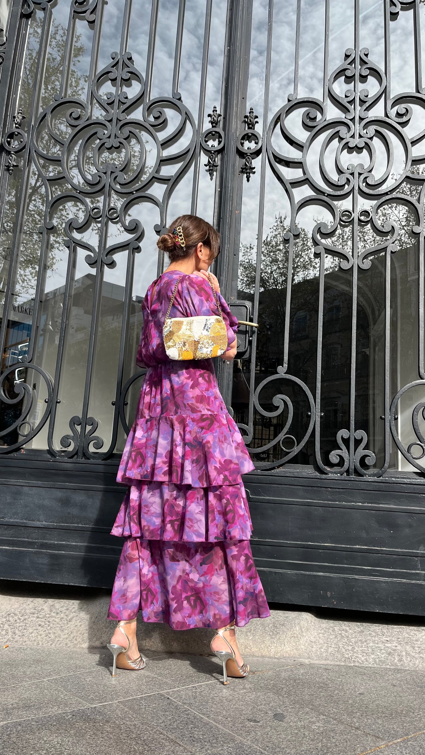 Vestido largo buganvilla con capas y escote pico cintura elástica invitada perfecta celebraciones