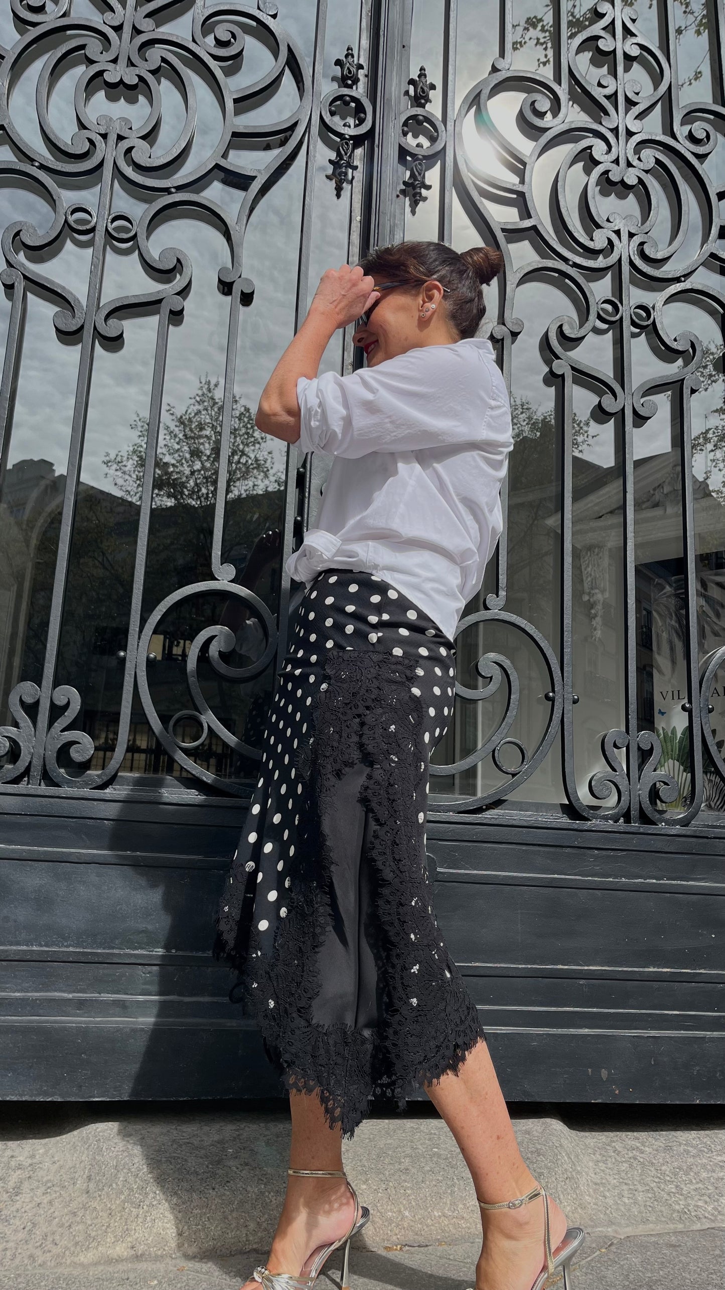 Falda Lunares "París Night" con Encaje Asimétrico