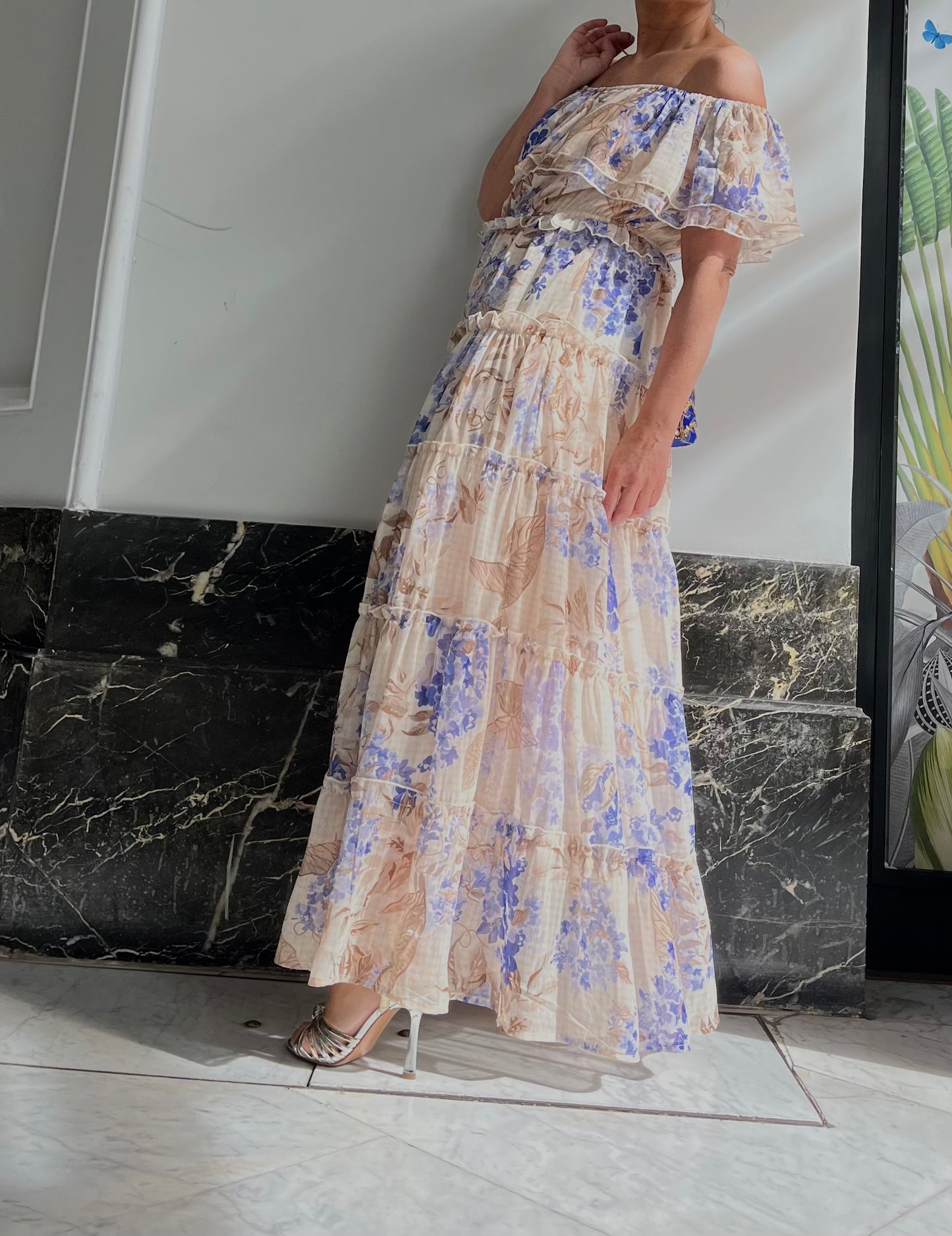 Vestido Maxi Boho Chic Floral - Hombros Descubiertos y Volantes Ideal Invitada