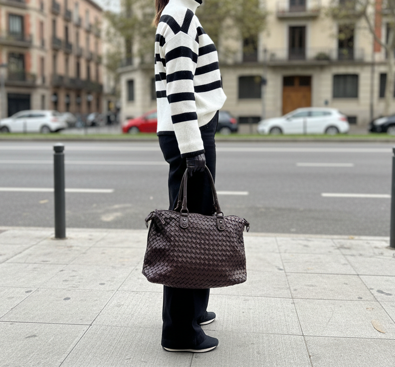 Bolso trenzado marrón