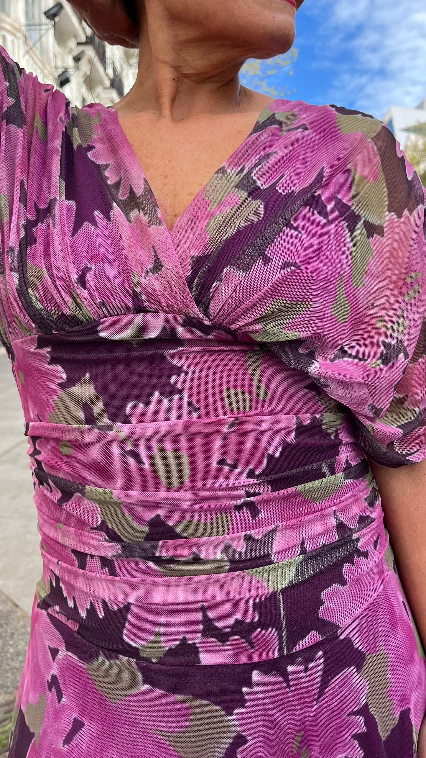 Vestido floral buganvilla punto elástico con forro interior