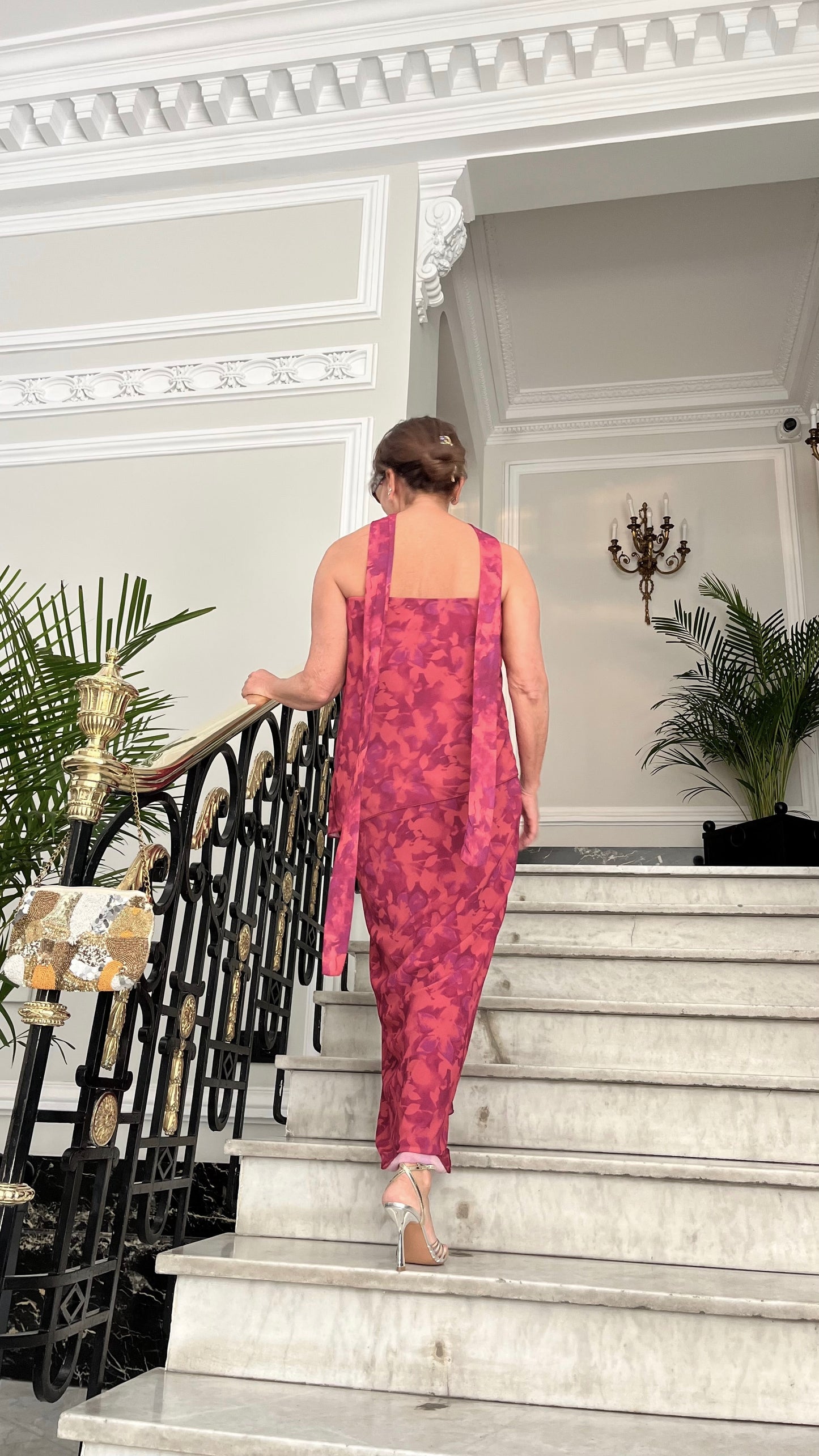 Vestido largo frambuesa palabra de honor con fular