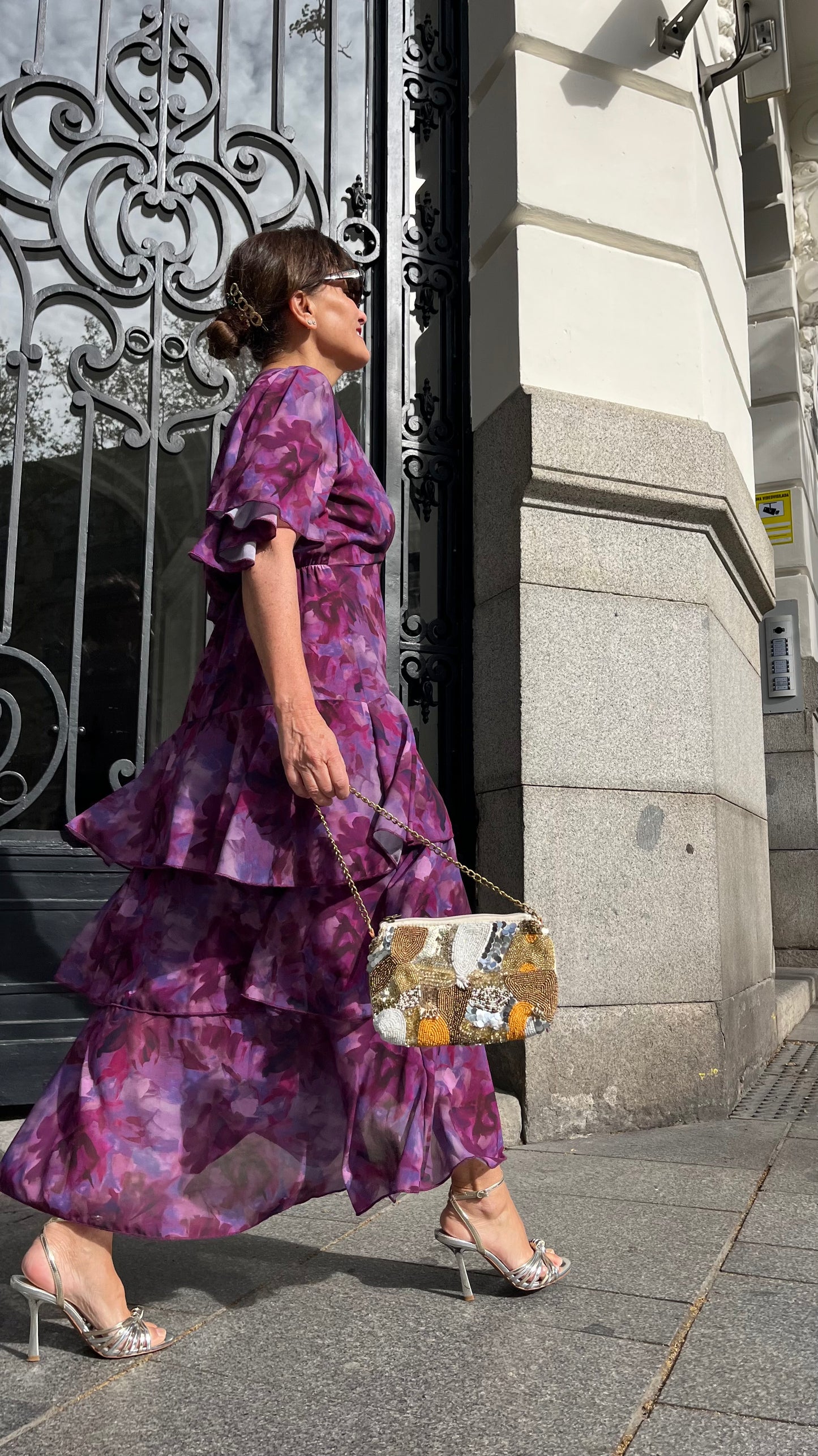 Vestido largo buganvilla con capas y escote pico cintura elástica invitada perfecta celebraciones