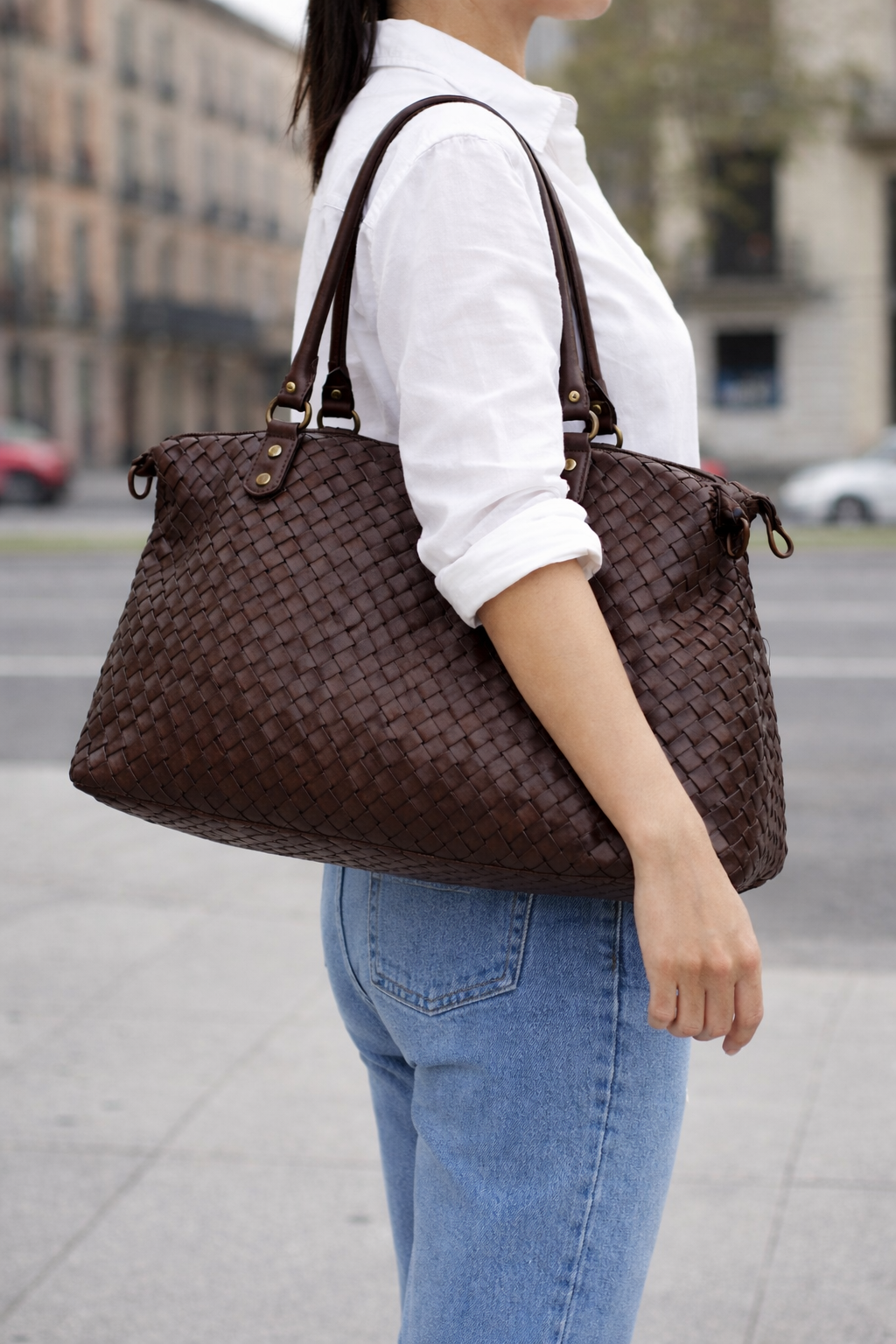 Bolso de piel trenzado marrón
