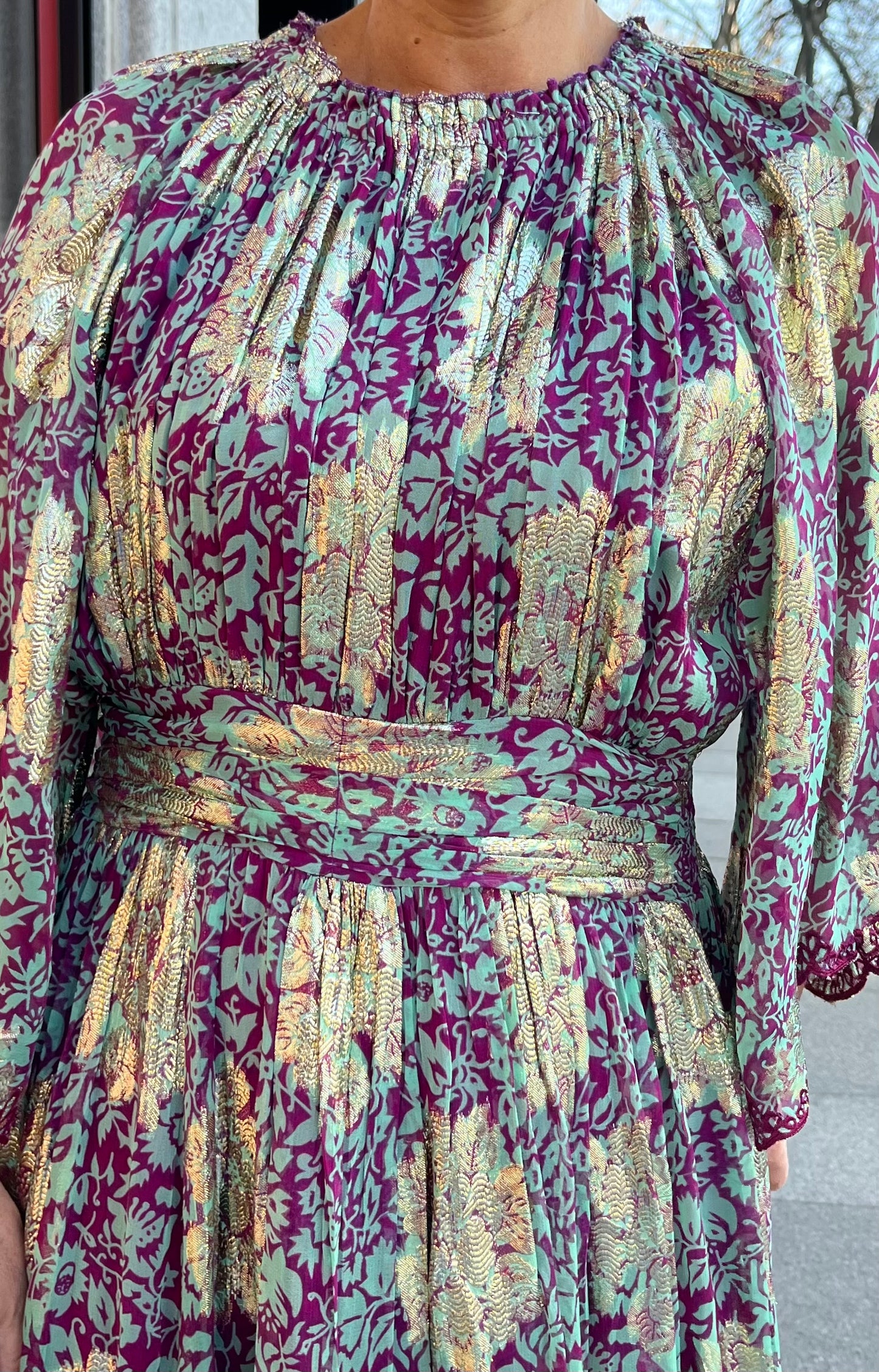 Vestido Oro Floral