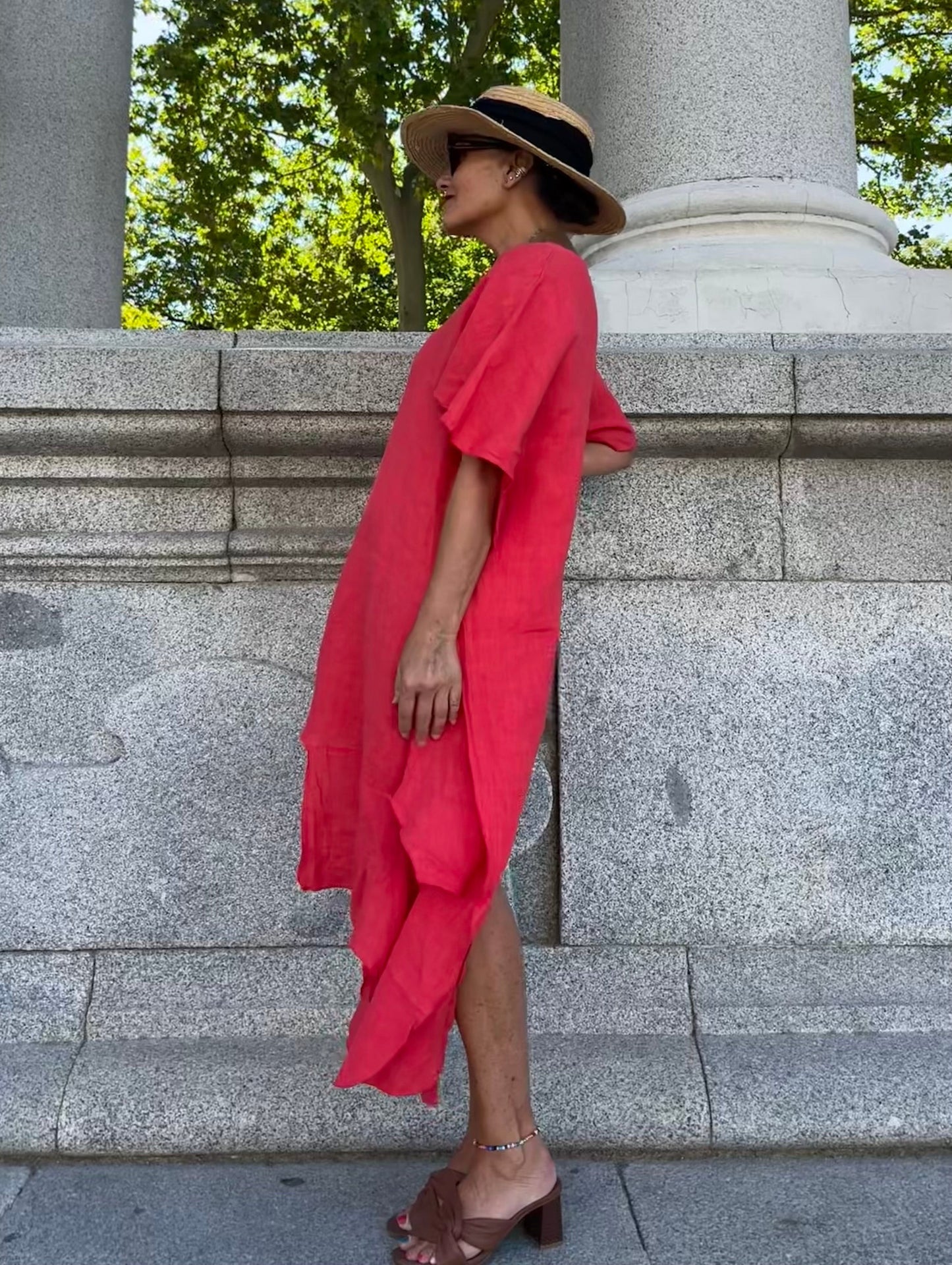 LINO-Vestido coral diseño asimétrico