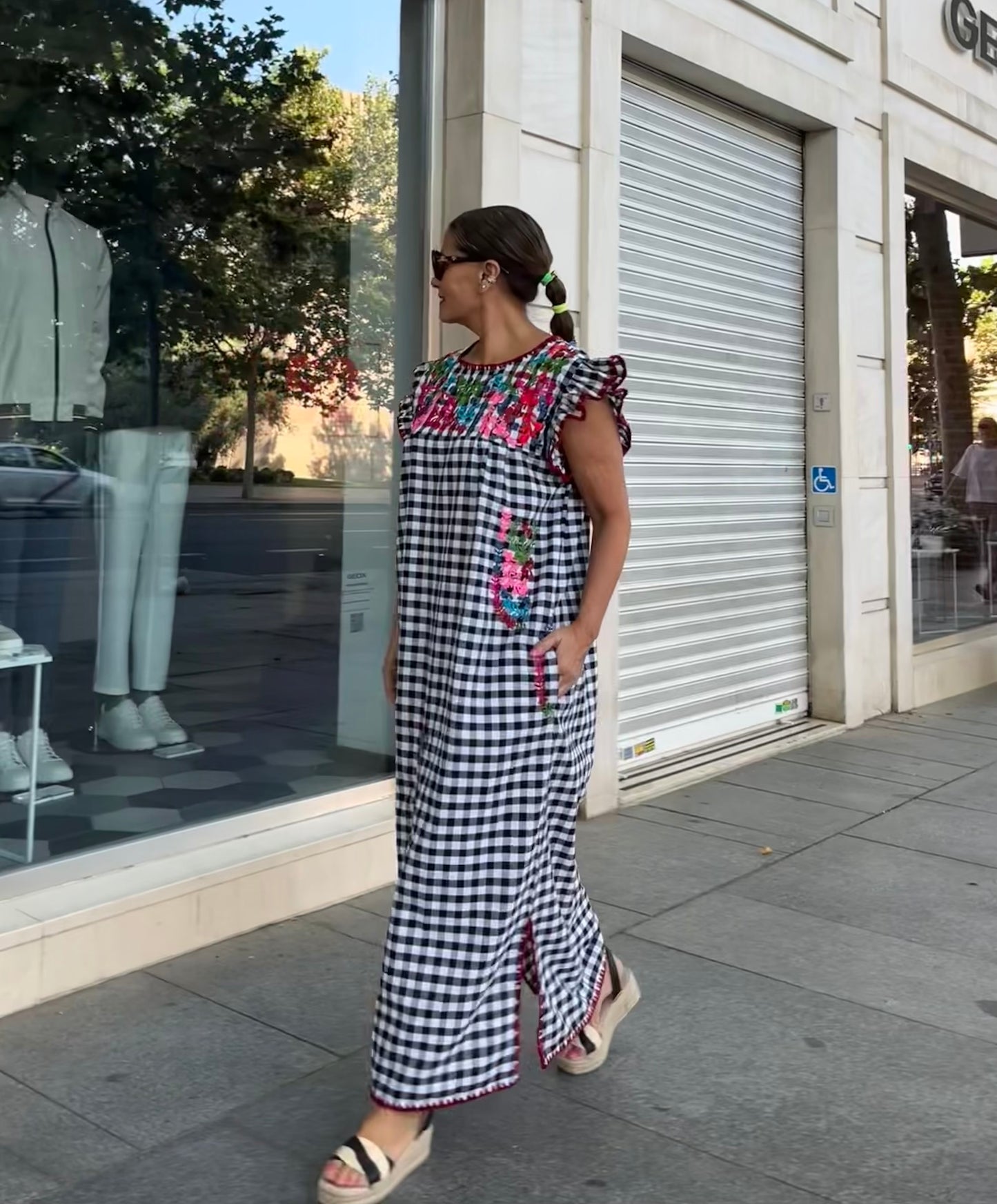 Vestido Vichy Bordado