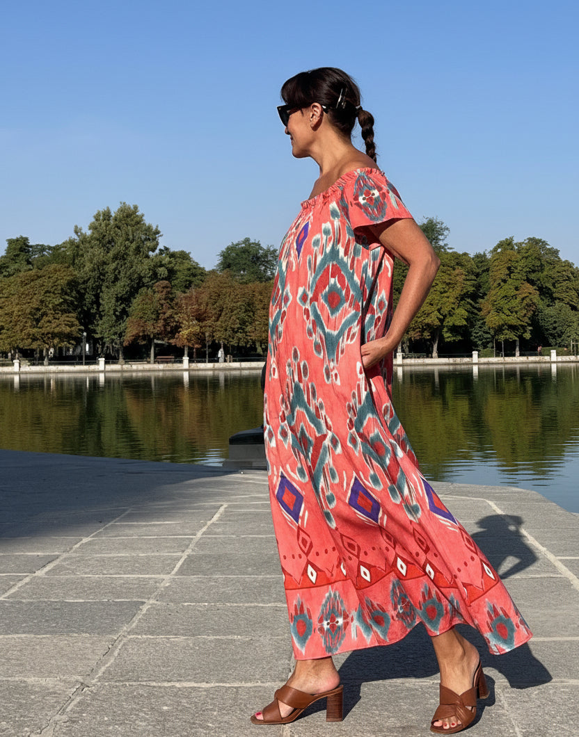 Vestido largo estampado coral con bolsillos,