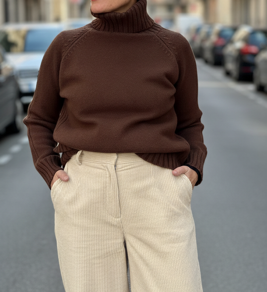 Jersey cuello vuelto chocolate