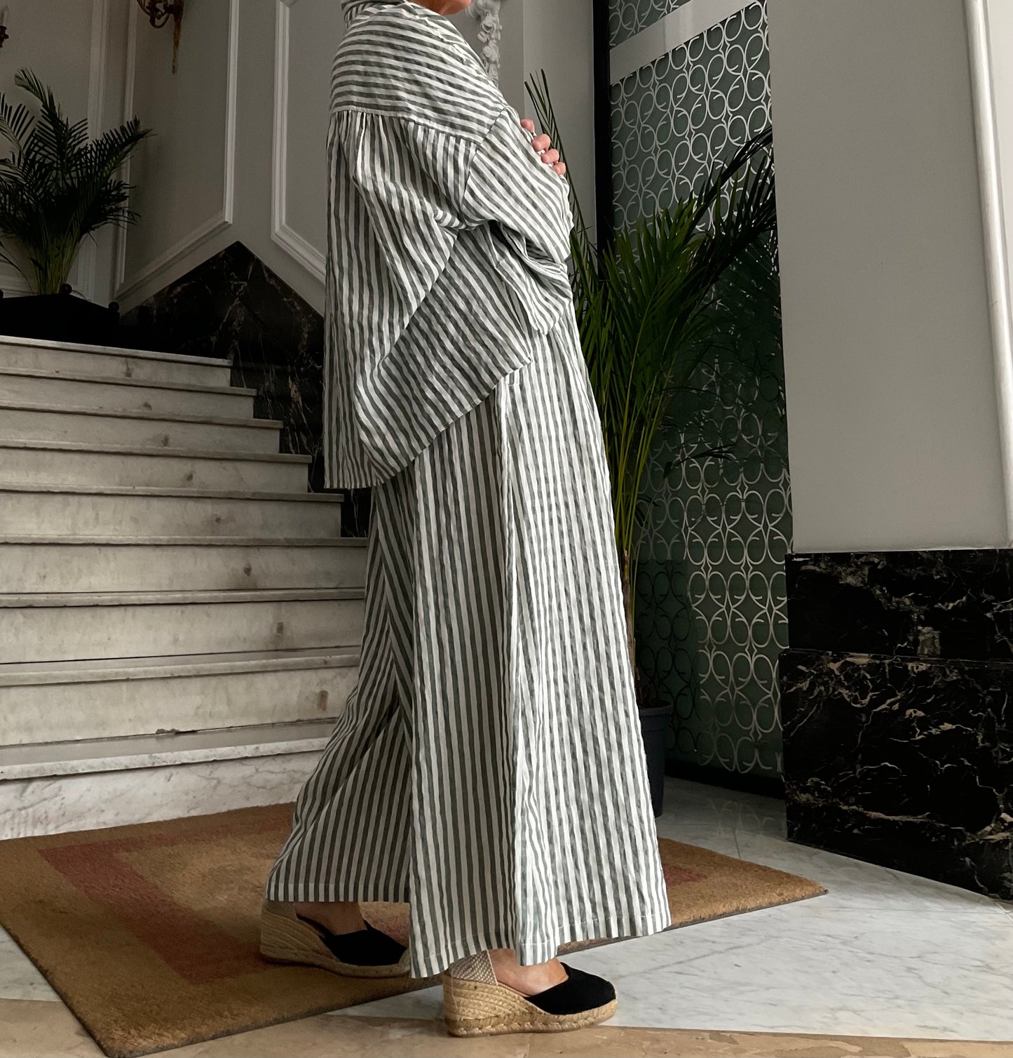 Conjunto rayas oversize efecto falda verde