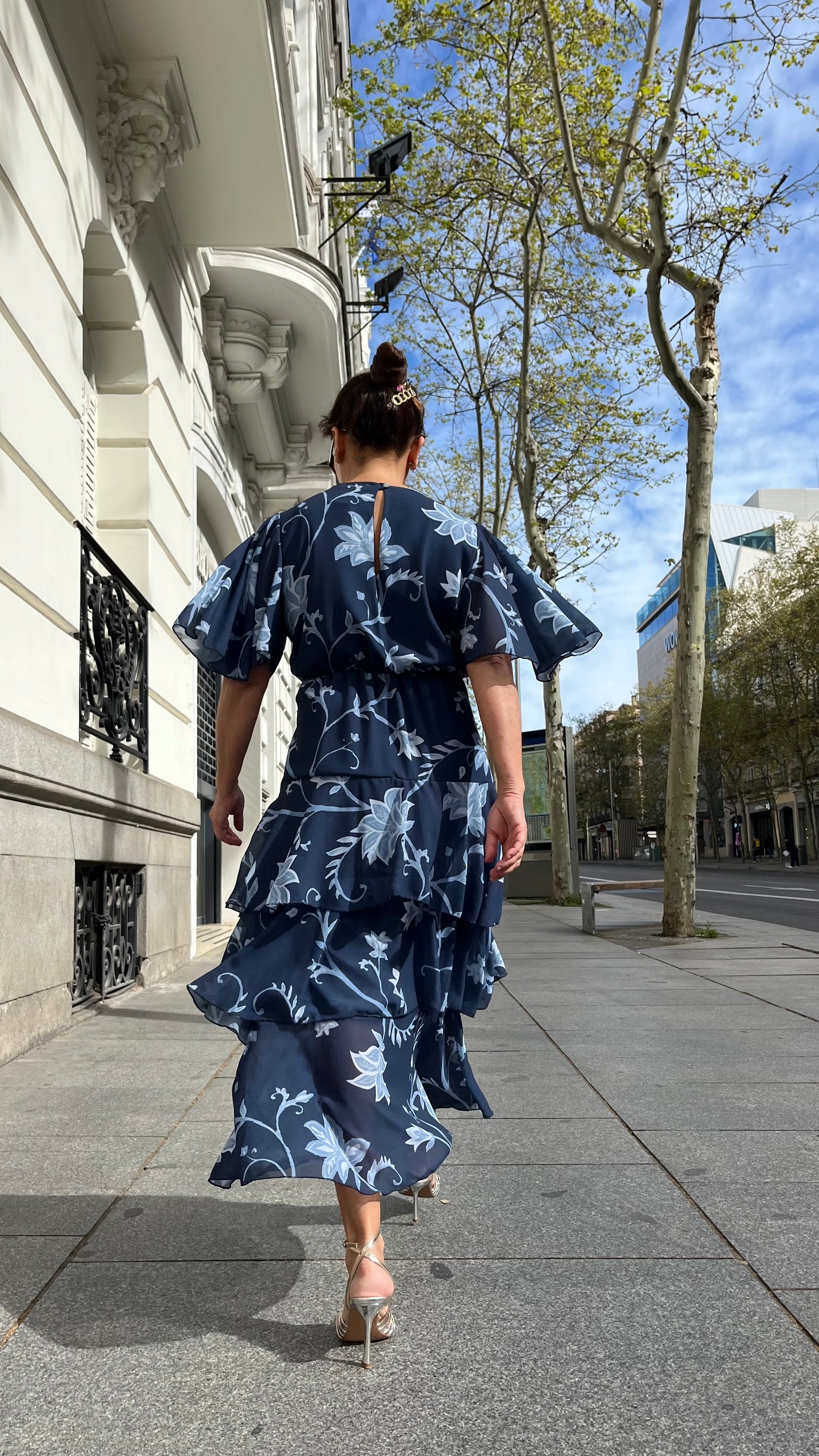 Vestido midi estampado floral azul