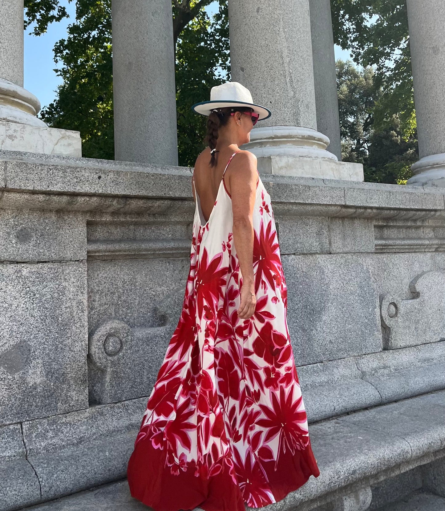 Vestido largo floral rojo con bolsillos