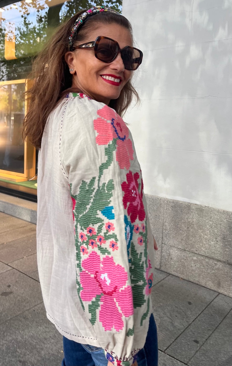 Camisa chaqueta de algodón bordada a mano, look frontal