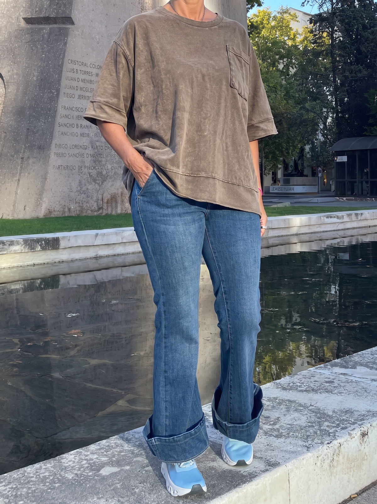 Camiseta de algodón topo lavado con bolsillo - foto 4