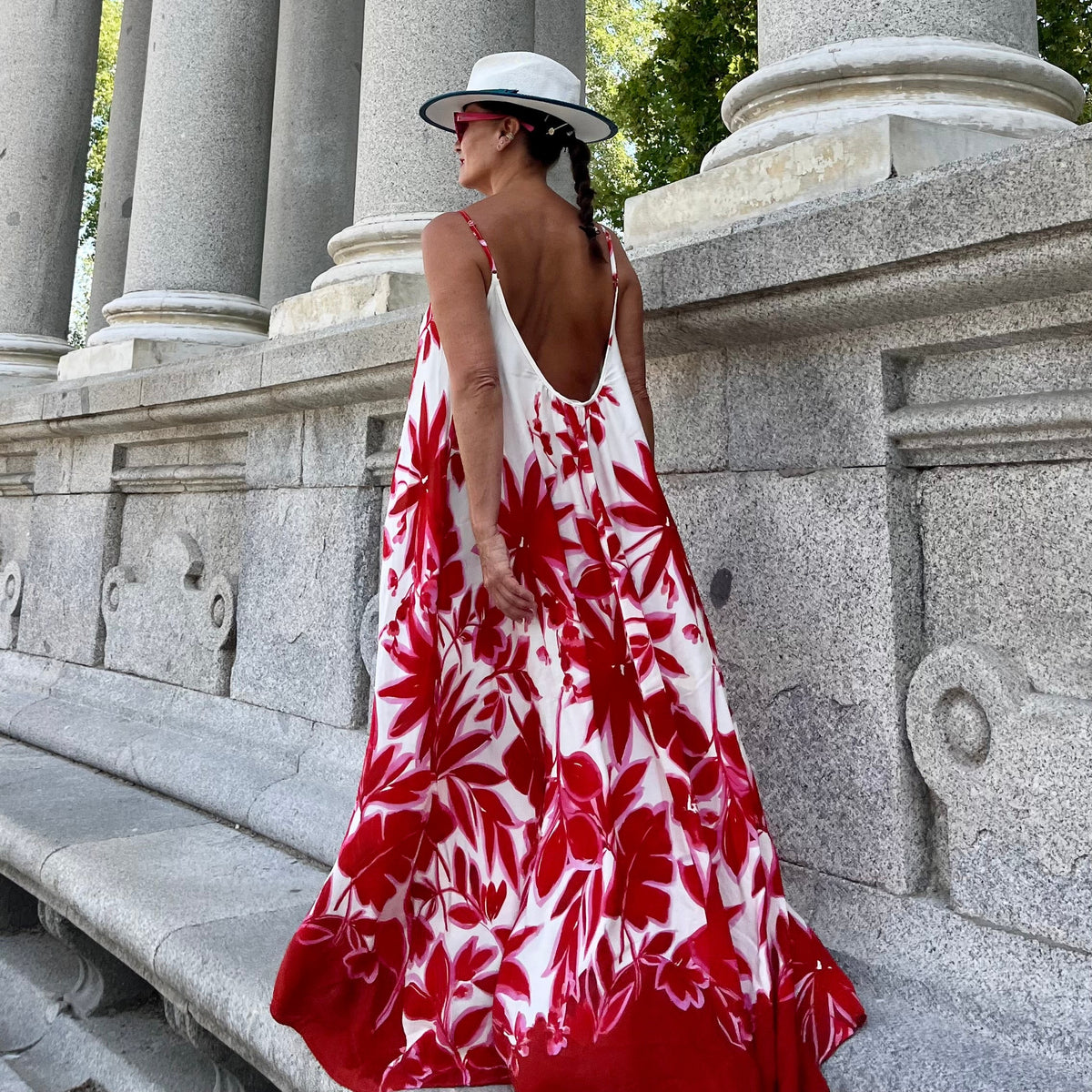 Vestido largo floral rojo con bolsillos